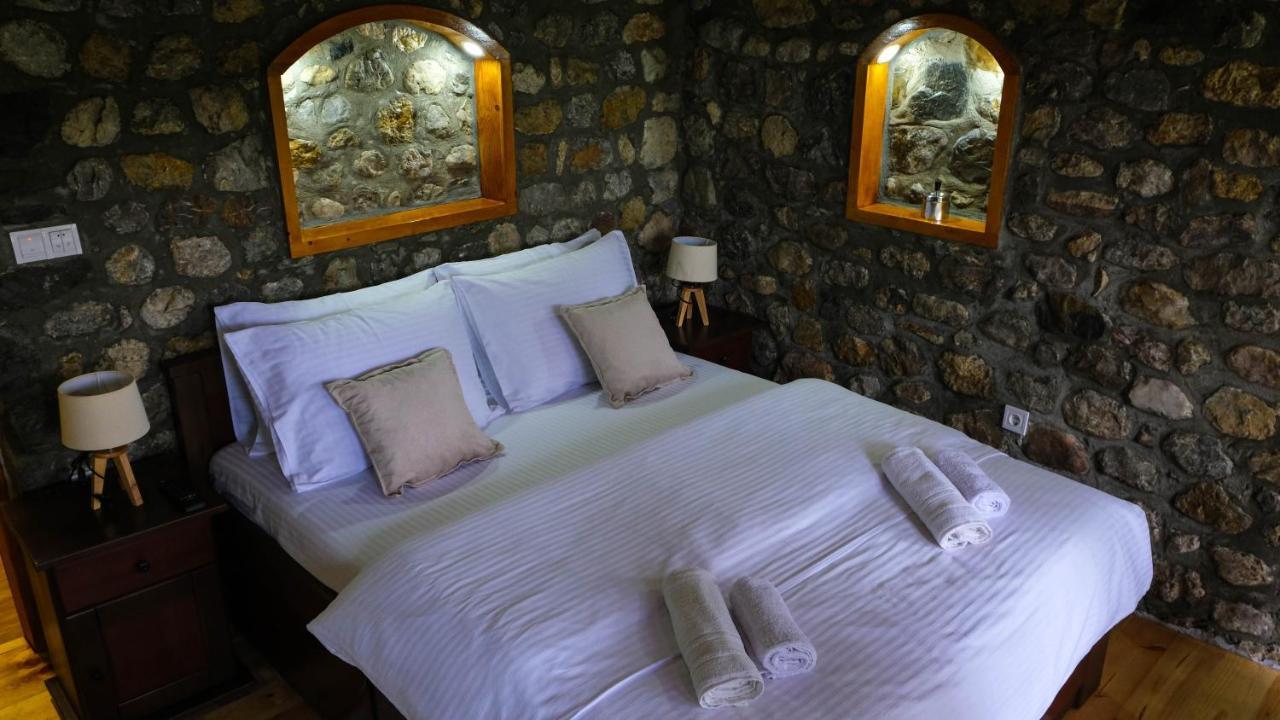 Fern Farm Eco Resort Mojkovac Exteriör bild